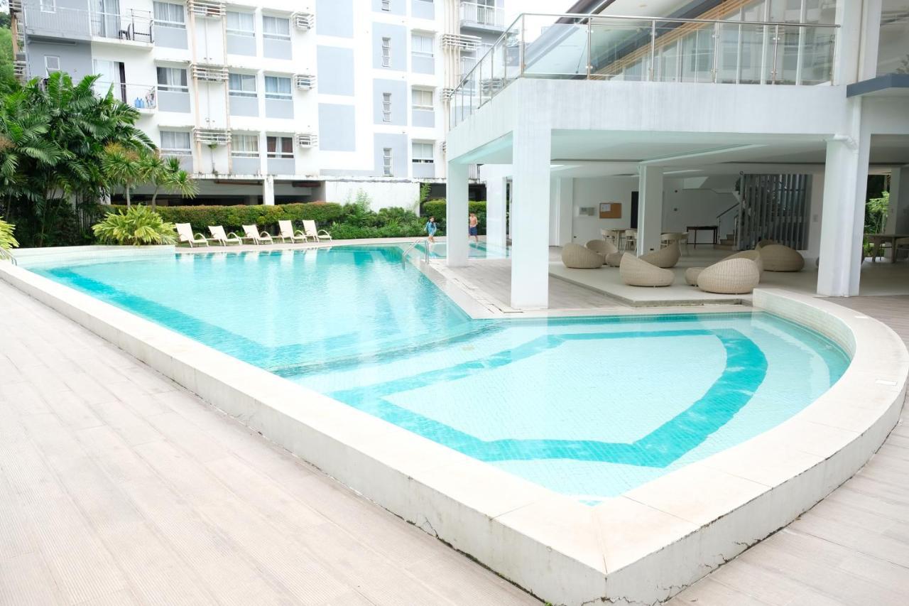 2-Bedroom Boutique City Condo - Newly Renovated! Cebu Eksteriør billede