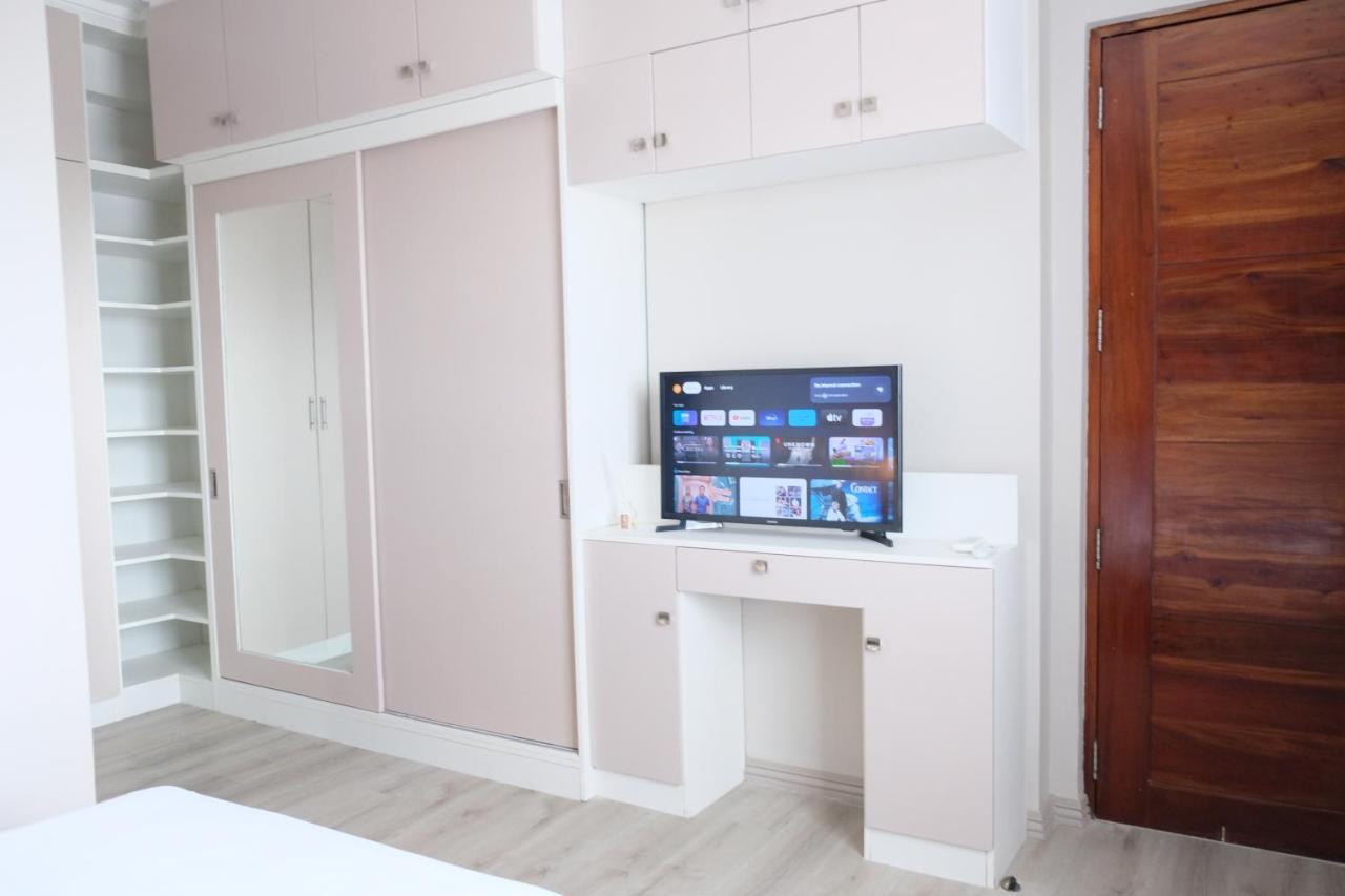 2-Bedroom Boutique City Condo - Newly Renovated! Cebu Eksteriør billede